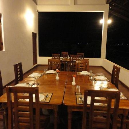 Naaval Hotel Batticaloa Zewnętrze zdjęcie