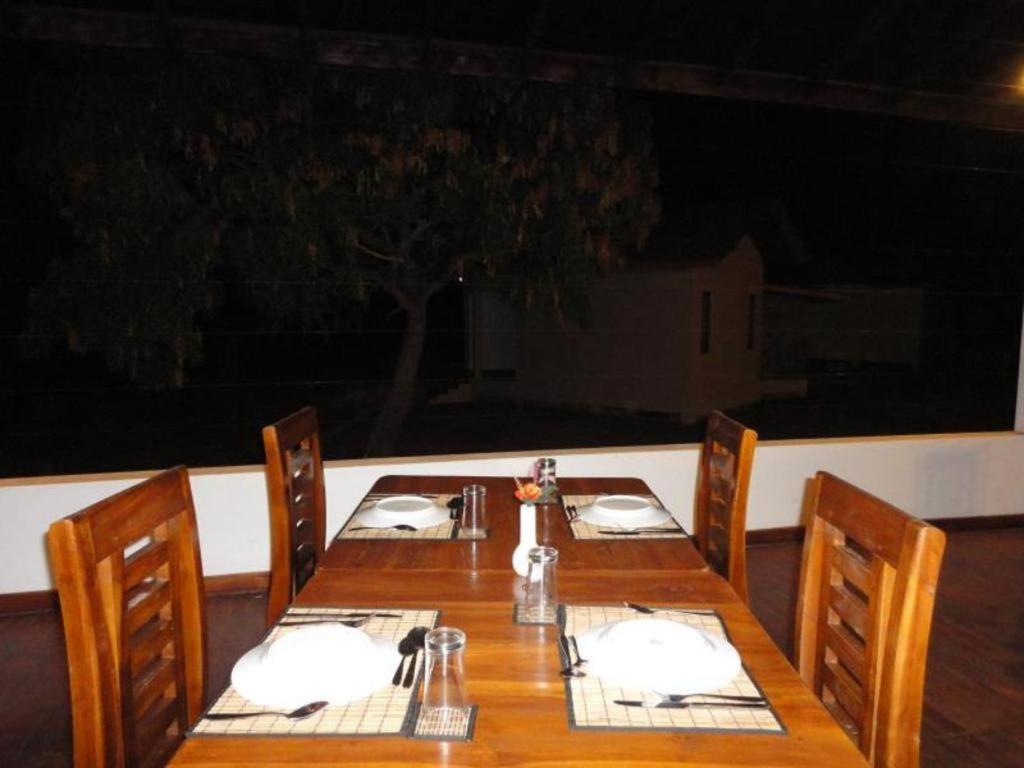 Naaval Hotel Batticaloa Zewnętrze zdjęcie