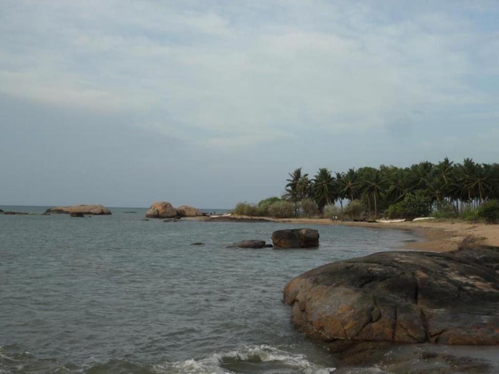 Naaval Hotel Batticaloa Zewnętrze zdjęcie