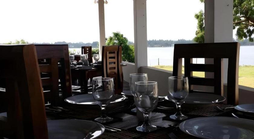 Naaval Hotel Batticaloa Zewnętrze zdjęcie
