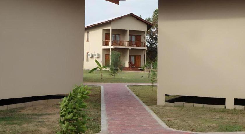 Naaval Hotel Batticaloa Zewnętrze zdjęcie