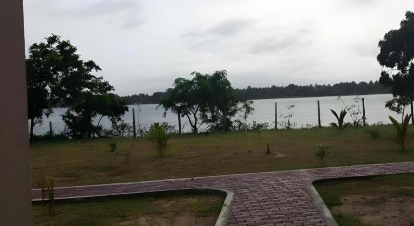 Naaval Hotel Batticaloa Zewnętrze zdjęcie