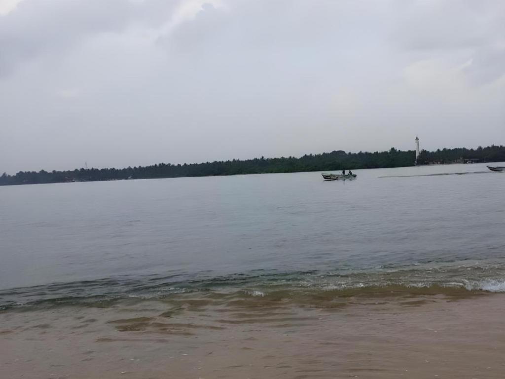 Naaval Hotel Batticaloa Zewnętrze zdjęcie