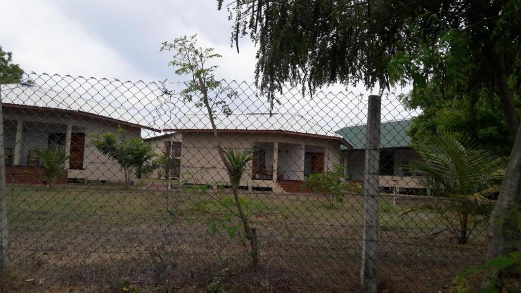 Naaval Hotel Batticaloa Zewnętrze zdjęcie