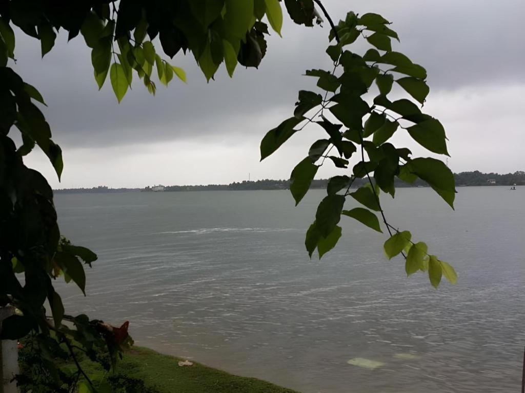 Naaval Hotel Batticaloa Zewnętrze zdjęcie